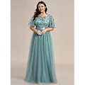 Miniatyrbillede 1 af 5: Ever-Pretty Dame Plus Size Sequin Broderi A-Linje Kortærmet Bryllupsgæstekjole (4XL månesten blå)