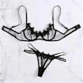 Pikkukuva 2 / 4: Naisten Mesh Läpinäkyvä Alusvaate Eroottinen Rintaliivi Thongit G-Stringit Alusvaate Setti Yöasu (M)
