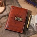 Miniatyrbillede 5 af 5: Læder Lås Dagbog, Vintage Journal med Lås til Kvinder, B6 Dagbog med Kombinationslås Personlig Dagbog Genopfyldbar Låsende Journal Skrivehæfte til