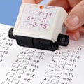 Miniatyrbillede 3 af 5: Additions- og subtraktionsmatematik-stempel Arithmetisk værktøj Rulle 1-20 Talundervisningsstempel Rullestempel til hjemmet, skole, børnehave - WELLNGS