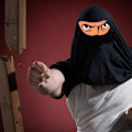 Miniatyrbilde 3 av 5: Menn Spør meg om min Ninja Forkledning Flip T-skjorte Morsom Kostyme Grafisk Humor Tee, 100% Ny - WELLNGS Light gray XL