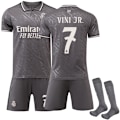 Pikkukuva 1 / 2: Real Madrid vieras pelipaita lapsille ja aikuisille 2024-2025 Vinicius 7 VINI JR-WELLNGS 28