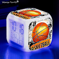 Miniatyrbilde 3 av 5: Basketball Vekkerklokke 7 Farger Endring Multifunksjon Noctilucence Elektronisk Klokke Barn Rom Vekke Timer Bursdagsgave for Barn Tw-WELLNGS violet