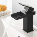 Miniatyrbilde 2 av 5: Svart baderomskran med foss, rektangulær, enkelthulls keramisk patron, varm K