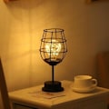 Miniatyrbillede 1 af 6: Sort metaltrådsbordlampe, moderne jernkurv-stil nattelys,