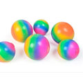 Miniatyrbillede 3 af 4: 7cm Regnbue Bold Elastisk PVC Strand Sport Spil Bold Spark Bold Flip Bold Barn