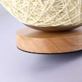 Miniatyrbillede 7 af 7: Romantisk bordlampe i massivt træ, sengelampe, rattan kugle, rund lampeskærm