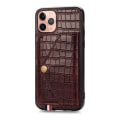 Pikkukuva 7 / 11: Smidigt Skal med Kortfack - iPhone 11 Pro Röd