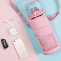 Pikkukuva 8 / 11: Hälsosam Hydration: Upptäck Vår 2L Vattenflaska med Isolerad Sleeve Rosa Flower