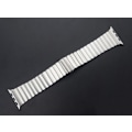 Pikkukuva 9 / 11: Apple Watch 44mm - Stilren st�ll�nk i rostfritt st�l Guld
