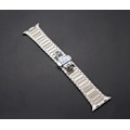 Pikkukuva 10 / 11: Apple Watch 44mm - Stilren st�ll�nk i rostfritt st�l Guld