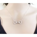 Miniatyrbilde 2 av 2: Halsband Handbojor HandCuffs