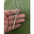 Pikkukuva 3 / 3: Halsband Svärd Pentagram Dagger Rostfri kedja