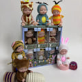 Miniatyrbild 4 av 7: st Mini Baby Dockor, 10 cm Nyfödda Dockor Presentförpackning, Söta Återfödda Baby Dockor Leksaker för Barn 3+, med Djurkläder 6PCS