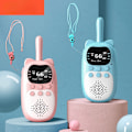 Pikkukuva 2 / 2: 2kpl Walkie Talkie Kids Ladattava 1000mAh Akku lähetin-vastaanotin Lasten Langaton Puhelin Puhuva Lasten Syntymäpäivälahjat Poika Tyttö blue pink
