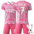 Miniatyrbillede 1 af 2: 2526 Real Madrid Dragemønstret fodboldtrøje, Ronaldo klassisk nr. 7 pink model og andre stjerner er chokerede NO.7 VINI JR. xs