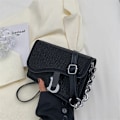 Miniatyrbillede 1 af 6: Dametaske Trend højkvalitets tyk kæde Bright Diamond Luksus Designer Crossbody-tasker Mode Sadeltaske Type Type 6 L21cm W14cm H6cm