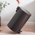 Miniatyrbillede 3 af 7: 5 Liters Pedalspand Stål Sort Mat med Automatisk Nedfældende Låg Lydløs Lukning Softclose med Inderbeholder Kosmetikspand Skraldespand