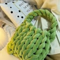 Miniatyrbilde 2 av 4: 1KG 1000G Super Chunky Garn Tykk Voluminøs Gigantisk Tråd Hvit for Håndstrikking Veske DIY Grov Fløyel Mykt Stort Teppe ?????