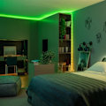 Pikkukuva 3 / 5: Twinkly Dots - Liikkuva LED-valoköynnös 60 RGB LEDiä, 3 metriä. Läpinäkyvä johto.