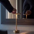 Miniatyrbillede 4 af 5: Ledningsfri Bordlampe Dæmpbar Vandafvisende Metal USB Genopladelig Bordlampe -1stk-Sølv