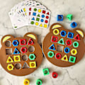 Miniatyrbilde 2 av 5: Formmatchingspill, Puslespill med farge- og formmatching, Interaktivt brettspill for foreldre og barn, Søt bjørneformet sjakkbrett