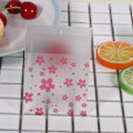Miniatyrbillede 3 af 5: 100 stk Blomstermønstrede Plastikkageposer til Bryllup (Oriental Cherry Design, 7x7cm) - Perfekt til Kiks & Slik