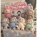 Miniatyrbilde 4 av 4: Labubu Macaron Monster Nøkkelring Den Spennende Monster Macarons Vinyl Ansikt Plysj Nøkkelringer Kunst Samleobjekter Leker Gaver til Barn...