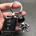 Pikkukuva 4 / 6: Musta Robot-Avaimenperä Miehille Luova Avaruusmies Auton Avaimenperä Renkaana Toimistoon Reppuun Lompakkoon Koristeeksi Silver