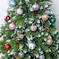 Miniatyrbilde 3 av 4: Julekulepynt i ubruddbar dekorasjonsett for juletre Red