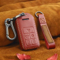 Miniatyrbild 1 av 2: Bilnyckelväska i äkta läder karbinhake för Volvo Red Red 5 button