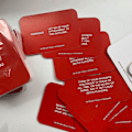 Miniatyrbilde 8 av 8: \"We're Not Really Strangers Card Game - Et interaktivt kortspill for voksne og icebreakere-WELLNG\" We're Not Really Strangers 2