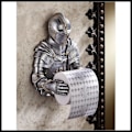 Miniatyrbild 5 av 5: Riddare, romersk soldat, pappershållare, sugpropp, vägghängd, hushållspapper, tissuebox, toalettpapper.