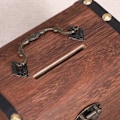 Miniatyrbillede 3 af 5: Trækiste i træ og læder - Dekorativ opbevaringskiste