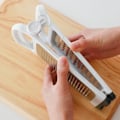 Miniatyrbillede 2 af 5: Good Grips Tosidet Foldbar Rivjern – Rustfrit Stål Ost eller V