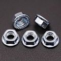 Miniatyrbilde 2 av 4: M10 standard stigning, sekskantmutter med tagger, 5 stk