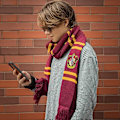 Miniatyrbilde 3 av 4: Harry Potter skjerf - Mykt klassisk vinterstrikket skjerf Gryffindor
