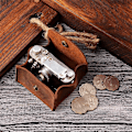 Miniatyrbild 2 av 5: Rustik läder månficka myntfodral äkta läder klämfäste mynt