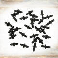 Miniatyrbillede 5 af 5: 100 stk. 4/7 modhageforbindelser Vandingsfittingssæt Lige modhagerfittings til drypvandingsslangesystem (sort)