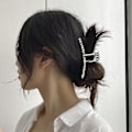 Pikkukuva 2 / 5: Ruudullinen hiusklipsi Liukumaton Zebra Hollow Out Hair Claw Geometry Leoy Barrette A3