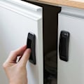 Pikkukuva 3 / 5: Liima liukuoven kahva - musta 4 kpl