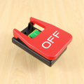Miniatyrbillede 5 af 5: Rød nødstop-tryknap med tænd/sluk-funktion 16a Strømafbrydelse/underspændingsprotektion Elektromagnet
