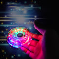 Miniatyrbilde 2 av 5: Lysende LED-lys Fidget Spinner Hånd Topp Spinners Gløder i mørket Lys EDC Figet Spiner Finger Stressavlastende Leke Red