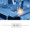 Pikkukuva 5 / 5: 10 kpl Sementtivastus Tehovastus 5% Eristetyt elektroniset komponentit 5W (2R)