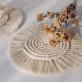 Miniatyrbillede 2 af 4: Rene Runde Vævede Underlag, Skridsikker, Varmebestandig Blonder Puder, Håndlavet Boheme Stil Bordmåtter, Skrivebords Dekorationer, Kan Vaskes, 2 Styk