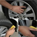 Miniatyrbild 1 av 7: Autohjulborste Svampverktyg Applikator Speciell för Däcknav Yellow+black 10*6*4cm