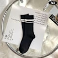 Miniatyrbild 8 av 8: Damstrumpor Höst Enkel Casual Svart Vit Randiga Pile Socks A4