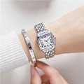 Miniatyrbilde 2 av 5: Damer Kvadratiske Klokker Gulllegering Armbånd 2023 Luksus Dame Kvarts Armbåndsur Kvaliteter Kvinnelig Klokker i Romersk Skala Silver