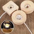 Miniatyrbillede 2 af 5: Træ LED Lys Display Base Krystalglas Resin Kunst Ornament Flerfarvet lys