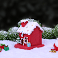 Miniatyrbild 4 av 5: Jul Pepparkakshus Trä LED Ljusande Julby